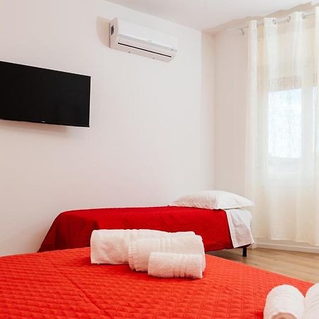 La Casa Di Ambra Hotel Porto Torres Buitenkant foto