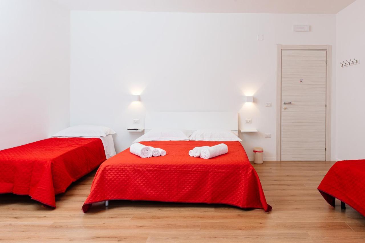 La Casa Di Ambra Hotel Porto Torres Buitenkant foto