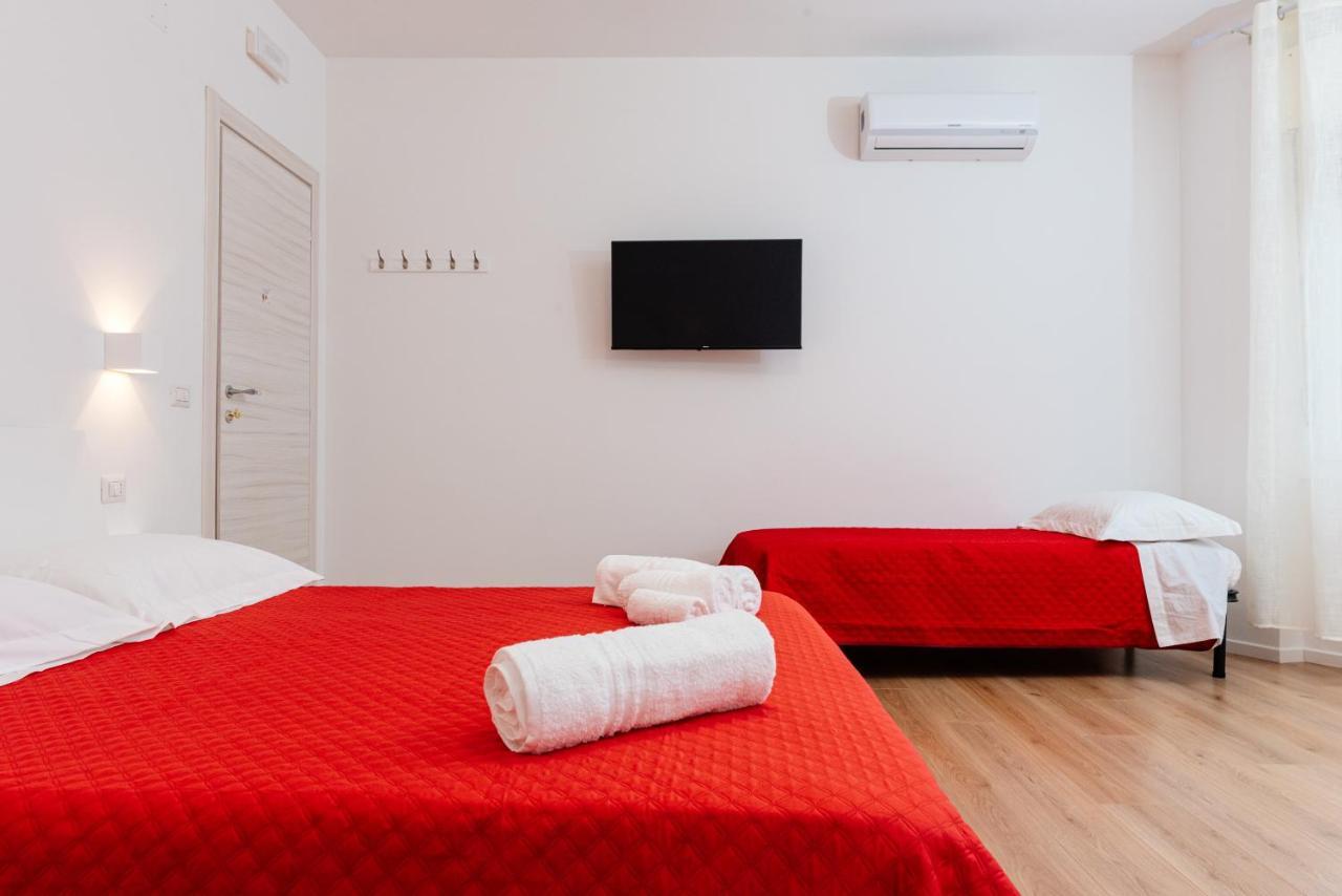 La Casa Di Ambra Hotel Porto Torres Buitenkant foto