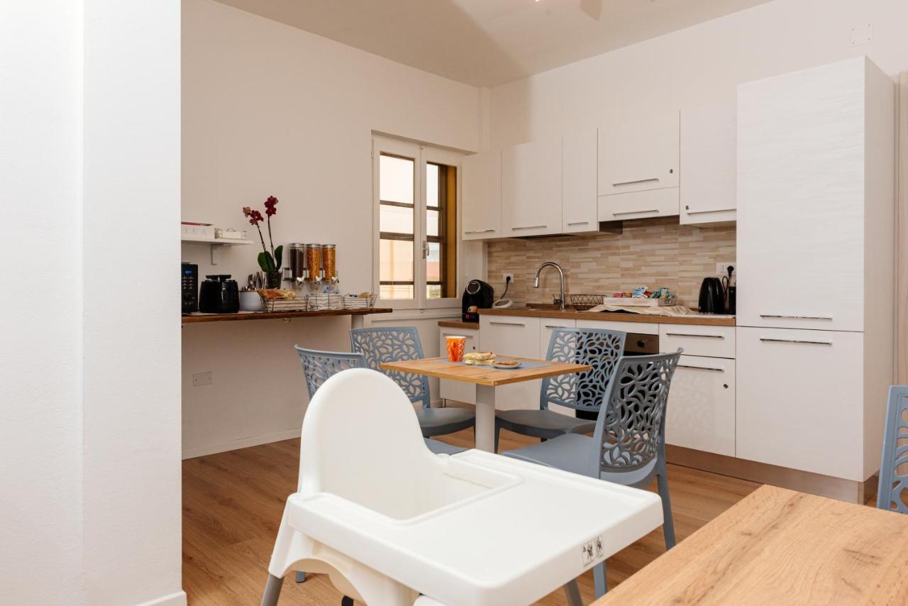 La Casa Di Ambra Hotel Porto Torres Buitenkant foto