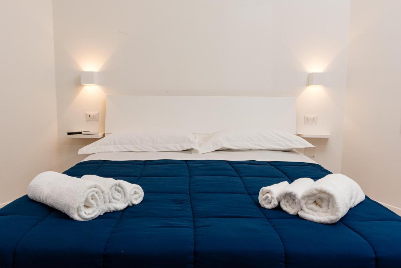 La Casa Di Ambra Hotel Porto Torres Buitenkant foto