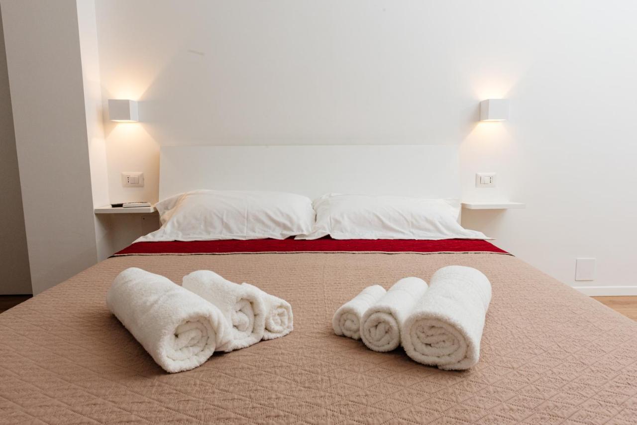 La Casa Di Ambra Hotel Porto Torres Buitenkant foto